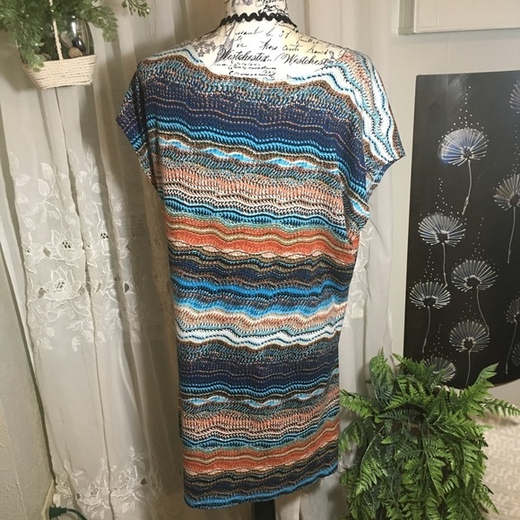 NorthStyle oversized easy to wear multi color top - Picture 4 of 7